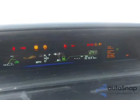 2014 Toyota Prius V Five z USA, uszkodzony, nr VIN JTDZN3EUXEJ005908